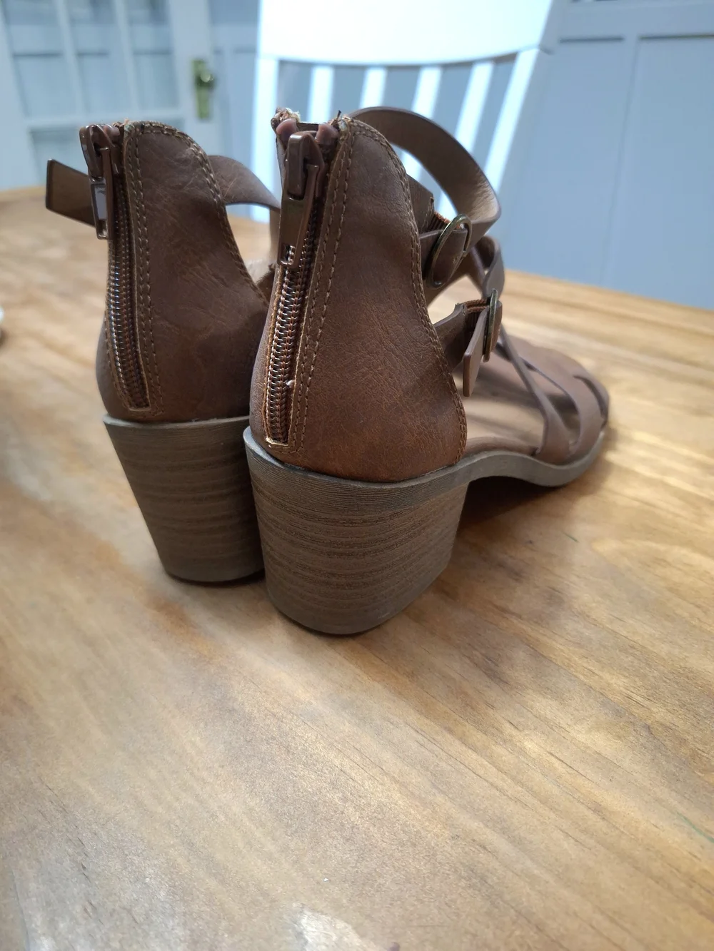 Jellypop Women's Brown Strappy Block Heel Sandals 8M